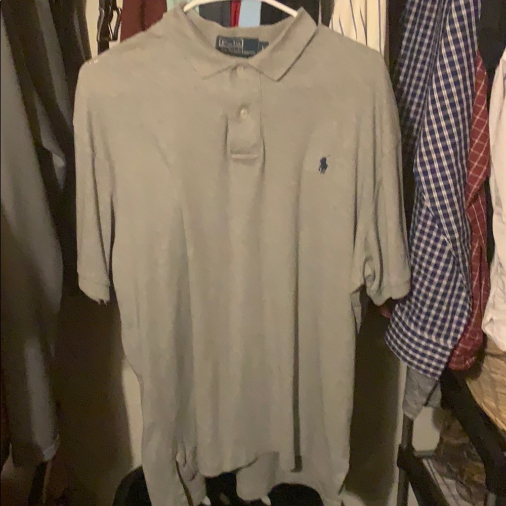 Men’s polo size L